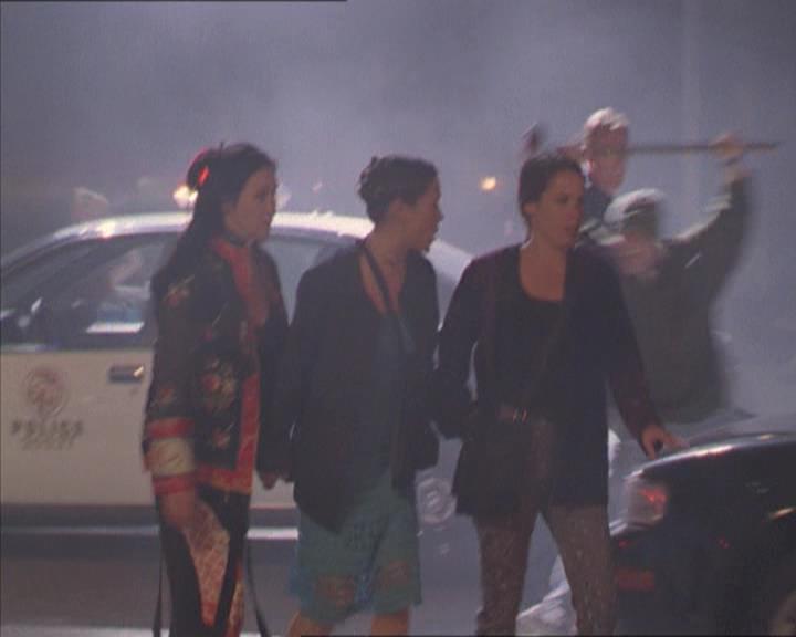 Charmed-Online-dot-221ApocalypseNot0641.jpg