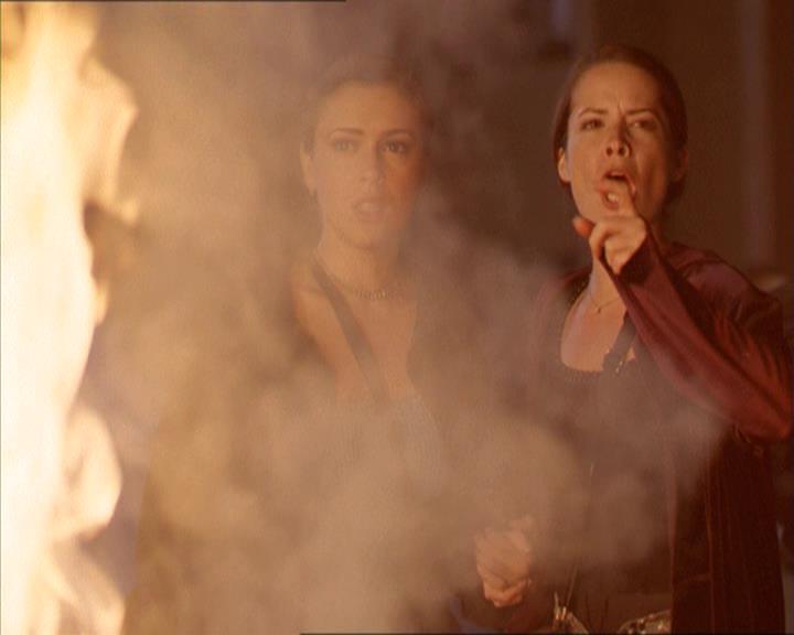 Charmed-Online-dot-221ApocalypseNot0664.jpg