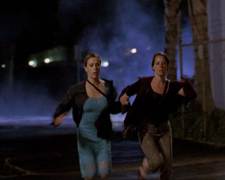 Charmed-Online-dot-221ApocalypseNot0676.jpg