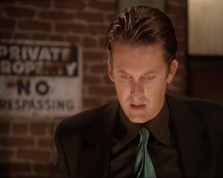 Charmed-Online-dot-221ApocalypseNot0706.jpg