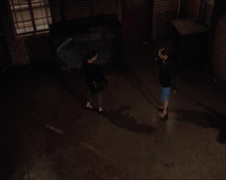 Charmed-Online-dot-221ApocalypseNot0739.jpg
