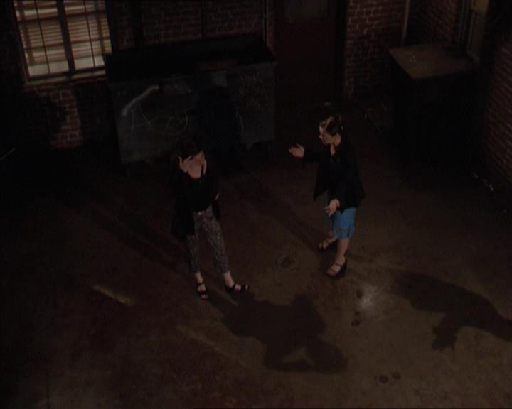Charmed-Online-dot-221ApocalypseNot0746.jpg