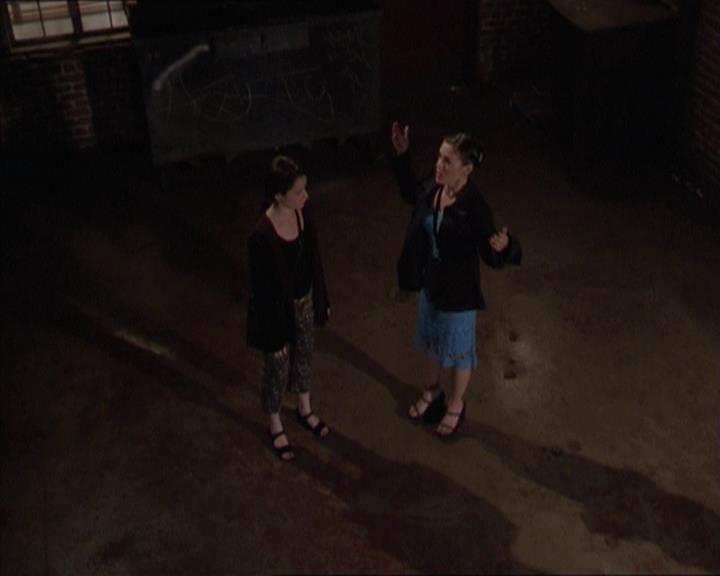 Charmed-Online-dot-221ApocalypseNot0751.jpg