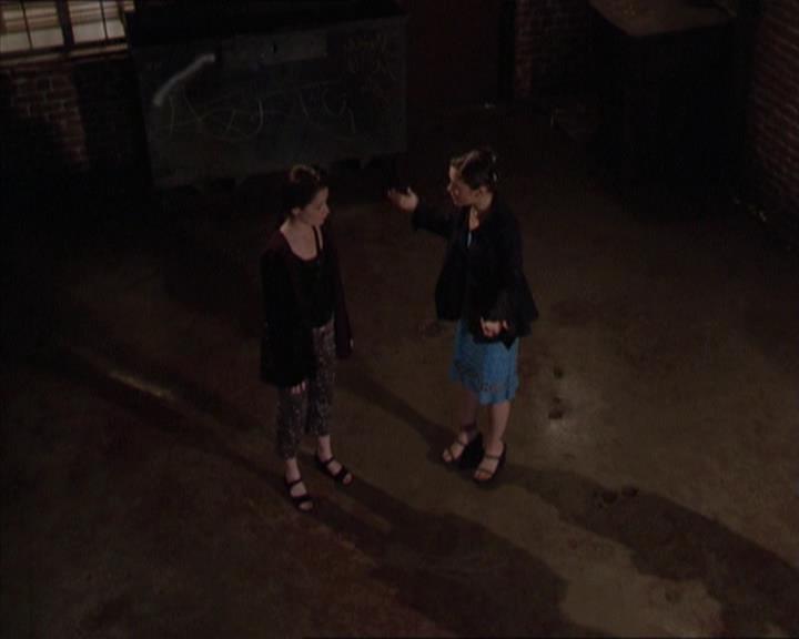 Charmed-Online-dot-221ApocalypseNot0752.jpg