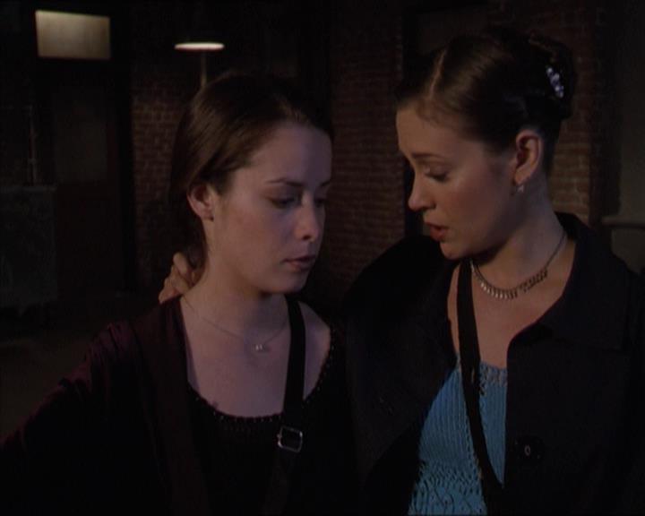 Charmed-Online-dot-221ApocalypseNot0786.jpg
