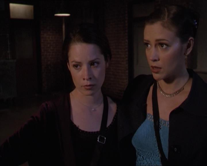 Charmed-Online-dot-221ApocalypseNot0792.jpg