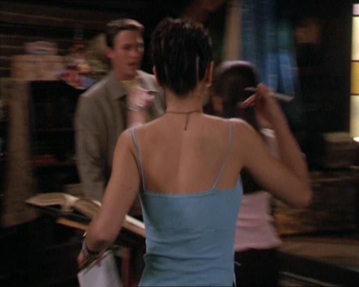 Charmed-Online-dot-221ApocalypseNot0892.jpg