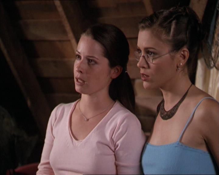 Charmed-Online-dot-221ApocalypseNot0897.jpg