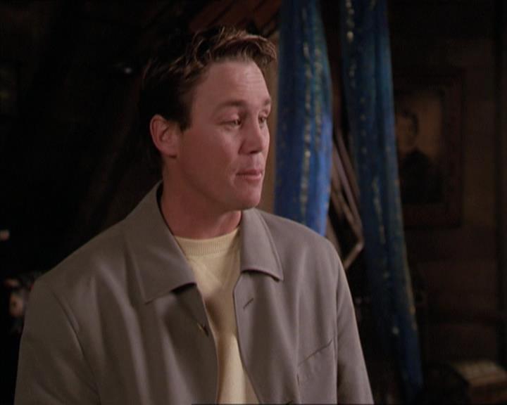 Charmed-Online-dot-221ApocalypseNot0900.jpg