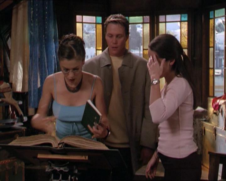 Charmed-Online-dot-221ApocalypseNot0906.jpg
