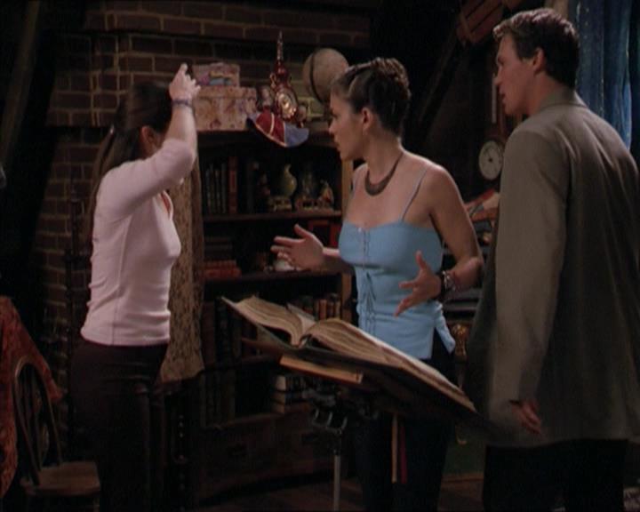Charmed-Online-dot-221ApocalypseNot0957.jpg