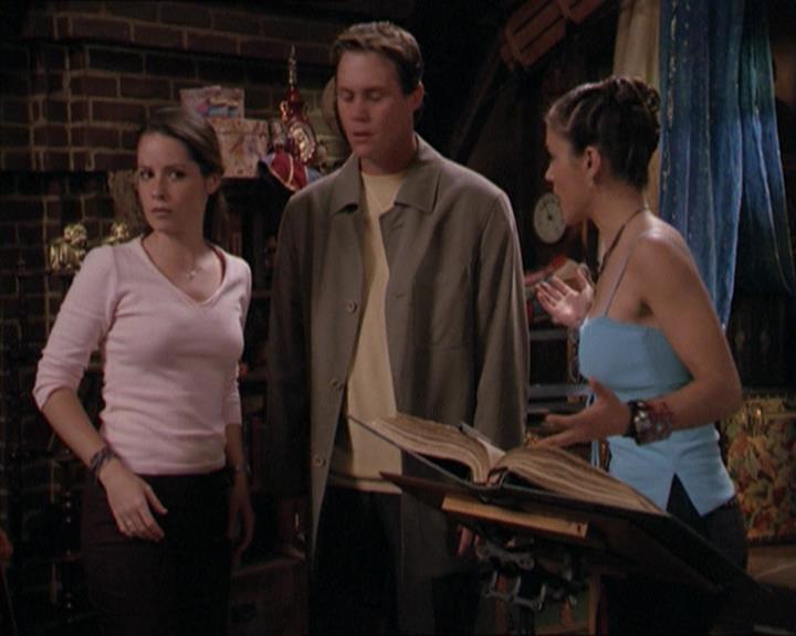 Charmed-Online-dot-221ApocalypseNot0961.jpg