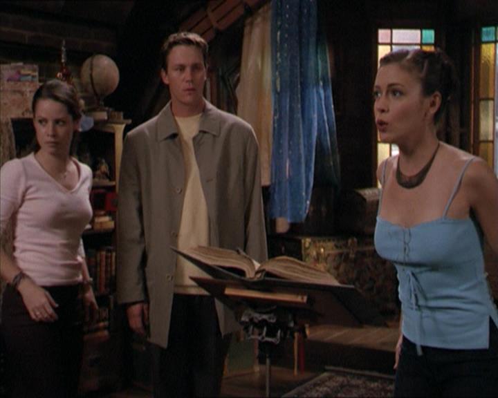 Charmed-Online-dot-221ApocalypseNot0964.jpg