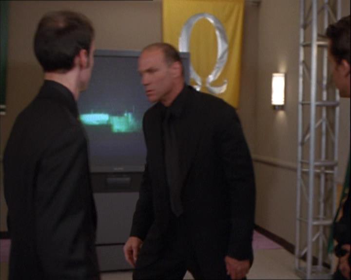 Charmed-Online-dot-221ApocalypseNot1084.jpg