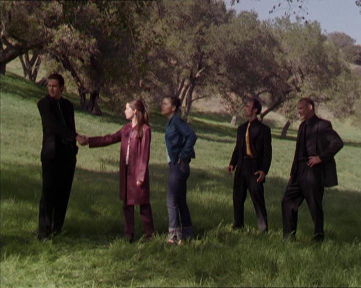 Charmed-Online-dot-221ApocalypseNot1333.jpg