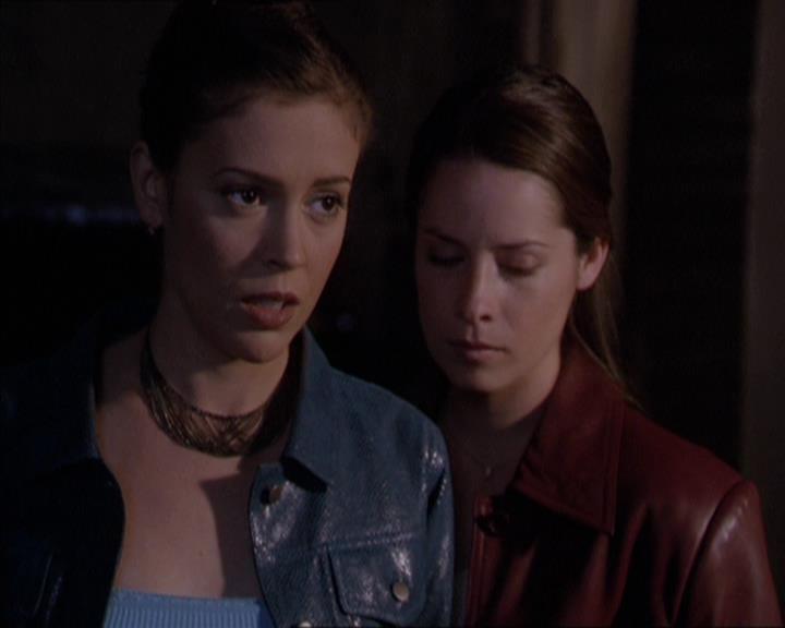 Charmed-Online-dot-221ApocalypseNot2080.jpg