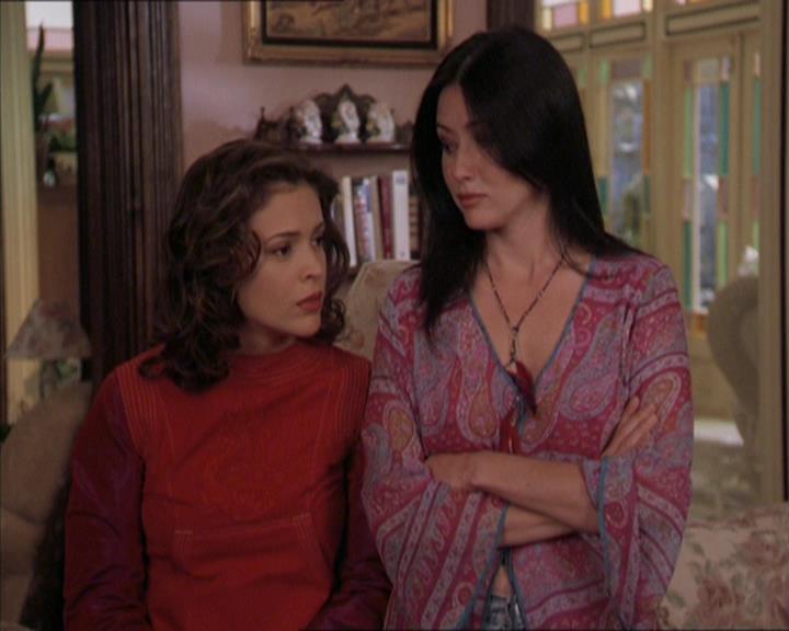 Charmed-Online-dot-222BeCarefulWhatYouWitchFor0417.jpg