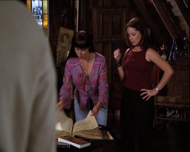 Charmed-Online-dot-222BeCarefulWhatYouWitchFor1063.jpg