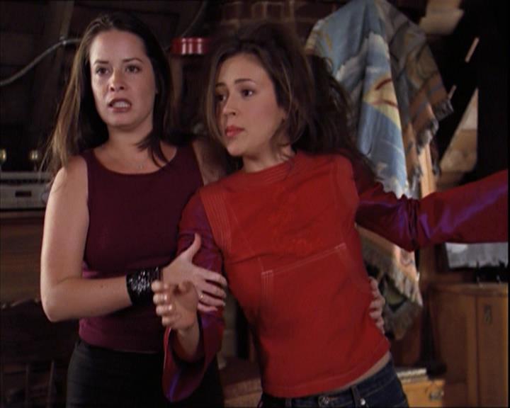 Charmed-Online-dot-222BeCarefulWhatYouWitchFor1215.jpg