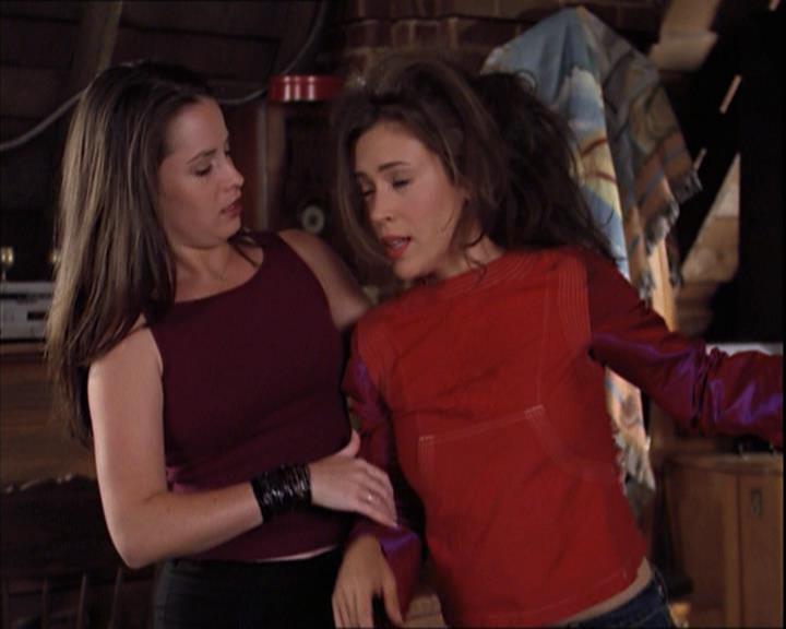 Charmed-Online-dot-222BeCarefulWhatYouWitchFor1216.jpg