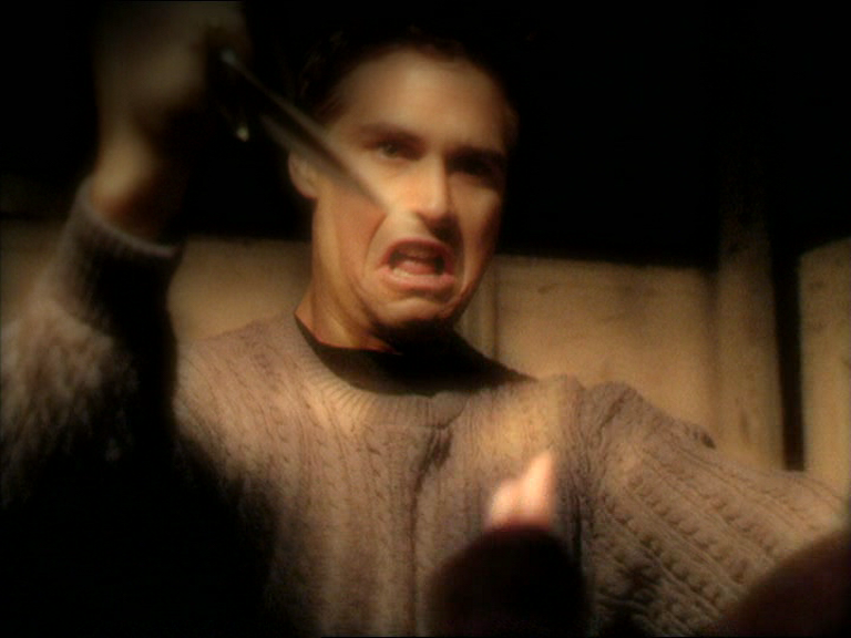 charmed-online_dot_net_OpeningCreditsS2-00020.png