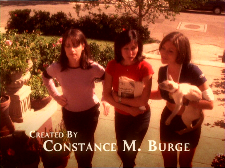 charmed-online_dot_net_OpeningCreditsS2-00054.png