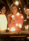 charmed-online_dot_net_OpeningCreditsS2-00036.png