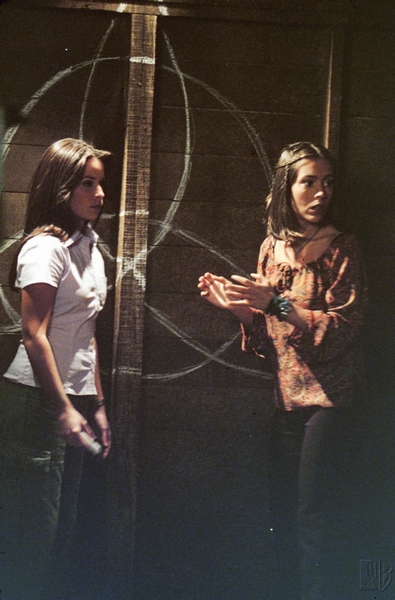 2x01-0002.jpg