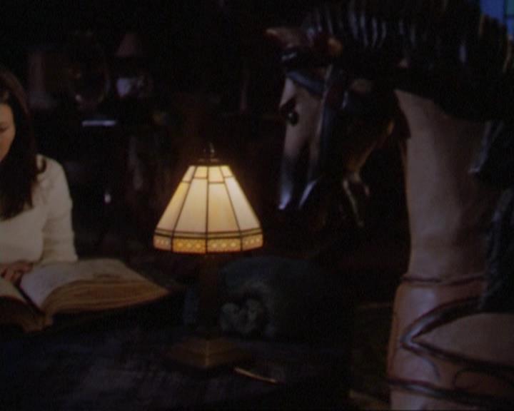 Charmed-Online_dot_net-3x01TheHoneymoonsOver0006.jpg