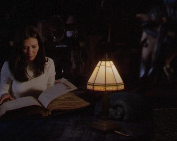 Charmed-Online_dot_net-3x01TheHoneymoonsOver0007.jpg