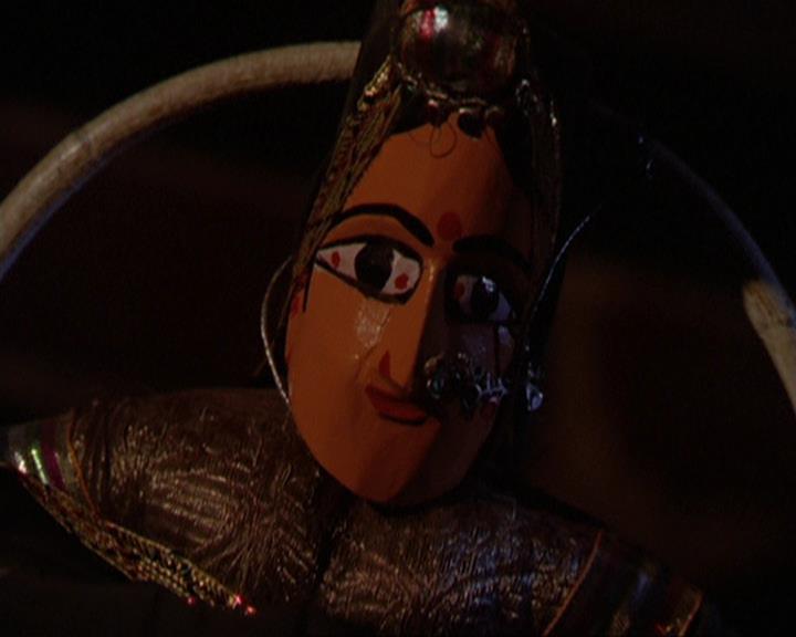 Charmed-Online_dot_net-3x01TheHoneymoonsOver0019.jpg Charmed-Online_dot_net-3x01TheHoneymoonsOver0019.jpg