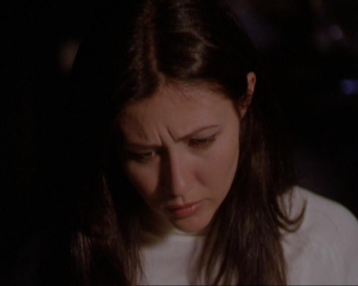 Charmed-Online_dot_net-3x01TheHoneymoonsOver0022.jpg Charmed-Online_dot_net-3x01TheHoneymoonsOver0022.jpg