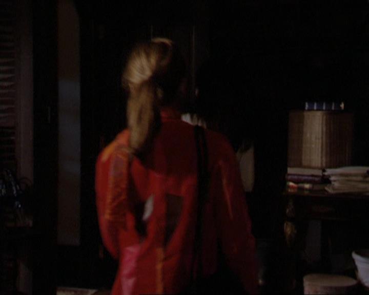 Charmed-Online_dot_net-3x01TheHoneymoonsOver0087.jpg