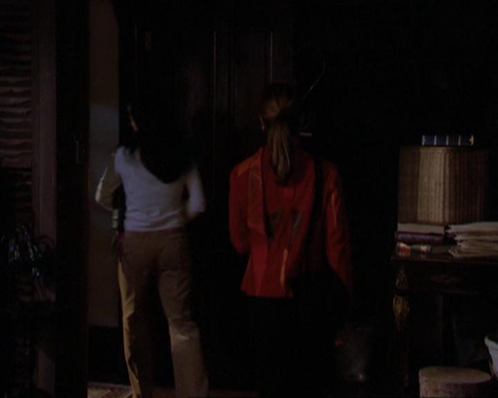 Charmed-Online_dot_net-3x01TheHoneymoonsOver0088.jpg Charmed-Online_dot_net-3x01TheHoneymoonsOver0088.jpg