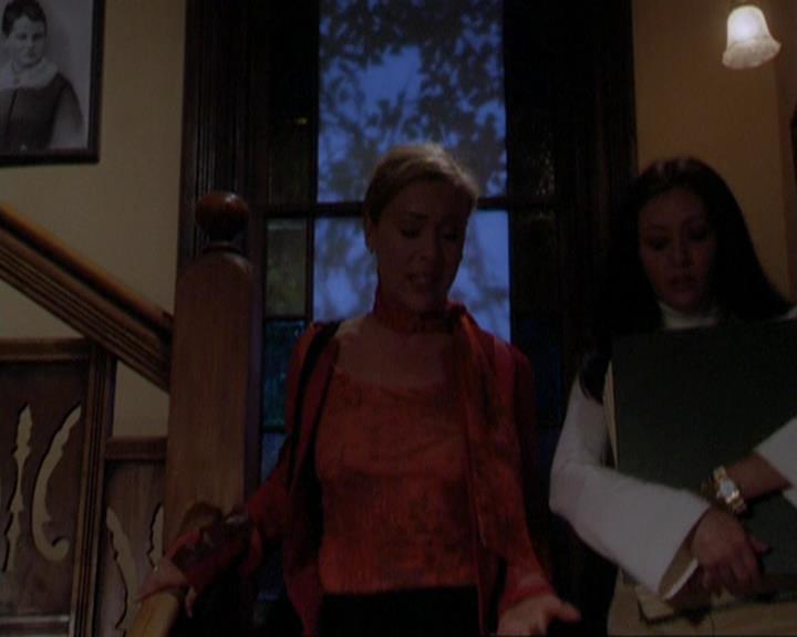 Charmed-Online_dot_net-3x01TheHoneymoonsOver0113.jpg