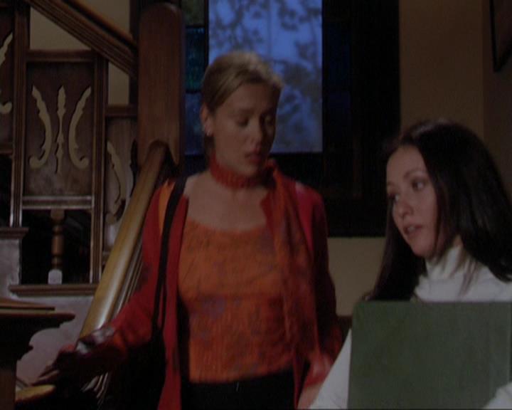Charmed-Online_dot_net-3x01TheHoneymoonsOver0115.jpg