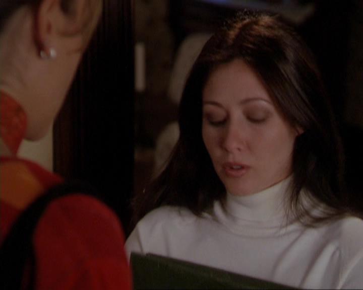 Charmed-Online_dot_net-3x01TheHoneymoonsOver0121.jpg Charmed-Online_dot_net-3x01TheHoneymoonsOver0121.jpg
