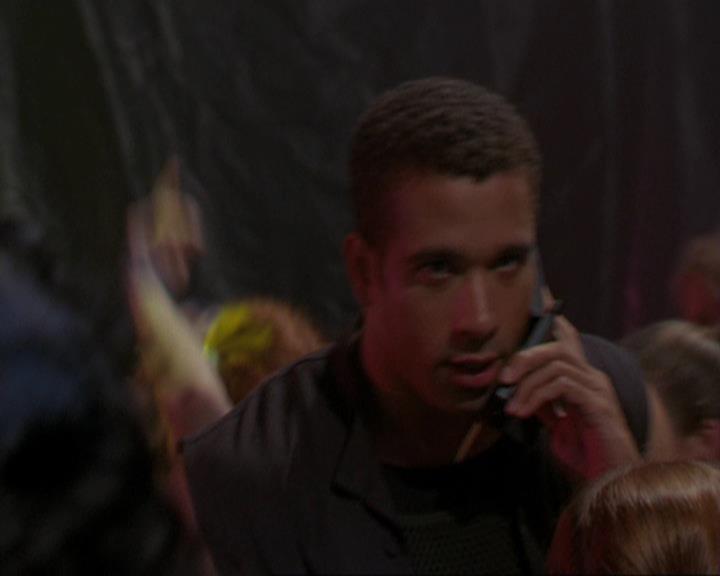Charmed-Online_dot_net-3x01TheHoneymoonsOver0167.jpg Charmed-Online_dot_net-3x01TheHoneymoonsOver0167.jpg