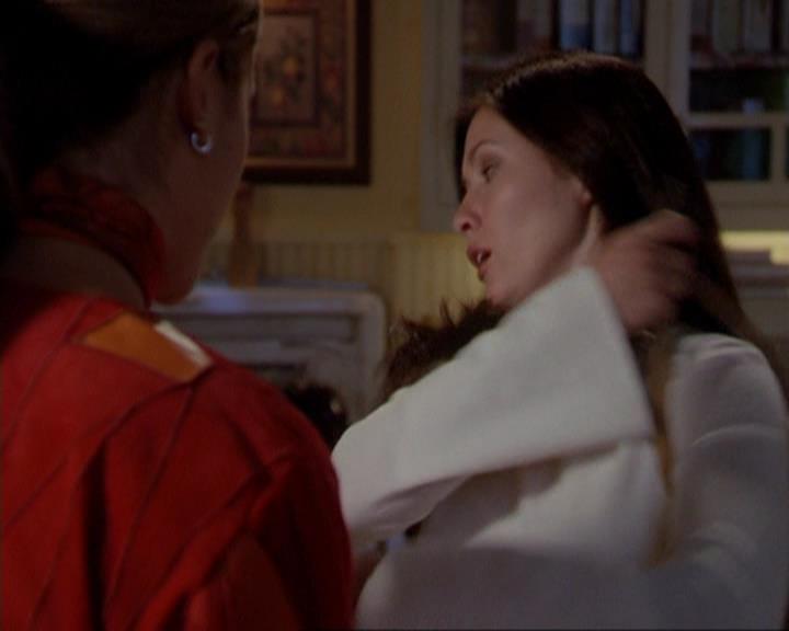 Charmed-Online_dot_net-3x01TheHoneymoonsOver0214.jpg Charmed-Online_dot_net-3x01TheHoneymoonsOver0214.jpg