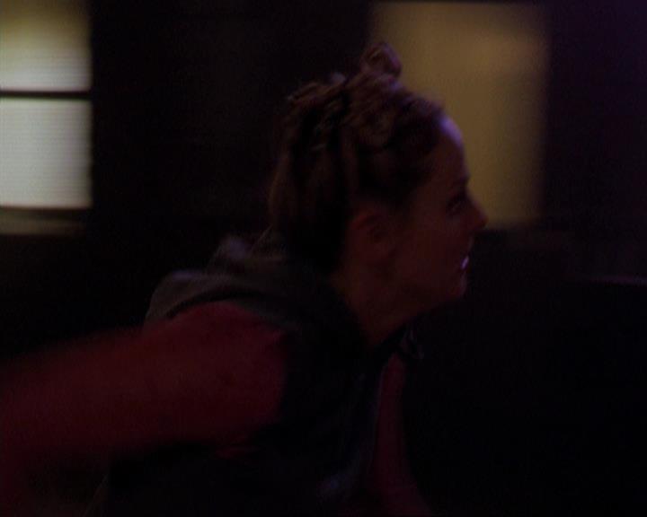 Charmed-Online_dot_net-3x01TheHoneymoonsOver0240.jpg Charmed-Online_dot_net-3x01TheHoneymoonsOver0240.jpg