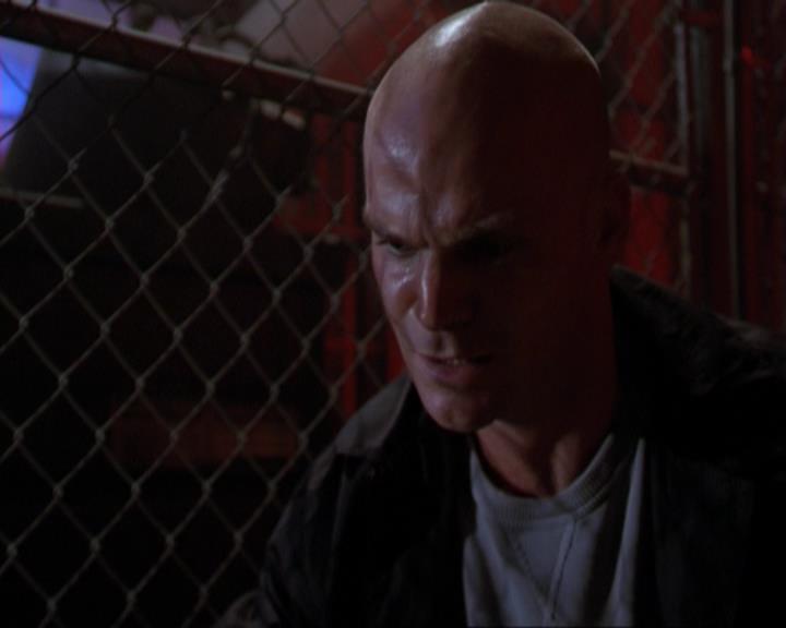 Charmed-Online_dot_net-3x01TheHoneymoonsOver0267.jpg