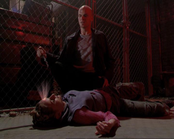 Charmed-Online_dot_net-3x01TheHoneymoonsOver0273.jpg Charmed-Online_dot_net-3x01TheHoneymoonsOver0273.jpg