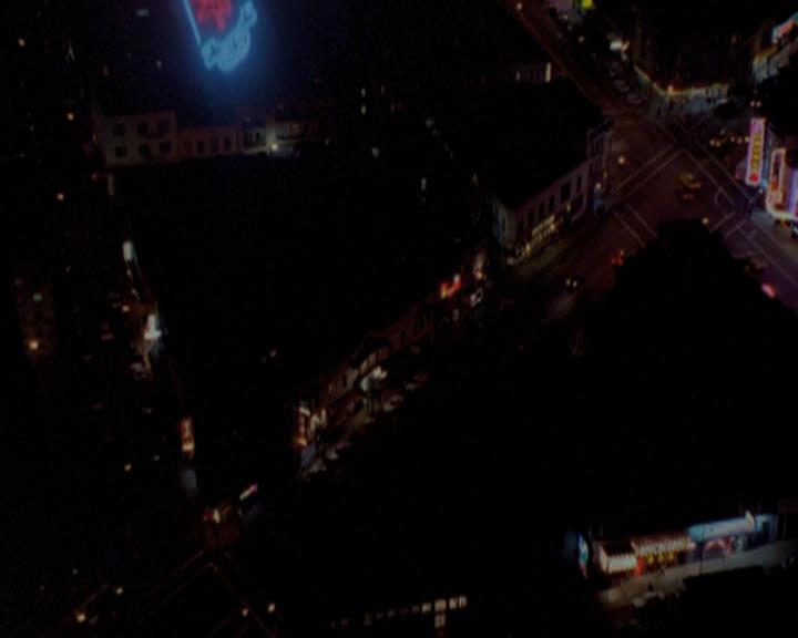 Charmed-Online_dot_net-3x01TheHoneymoonsOver0421.jpg