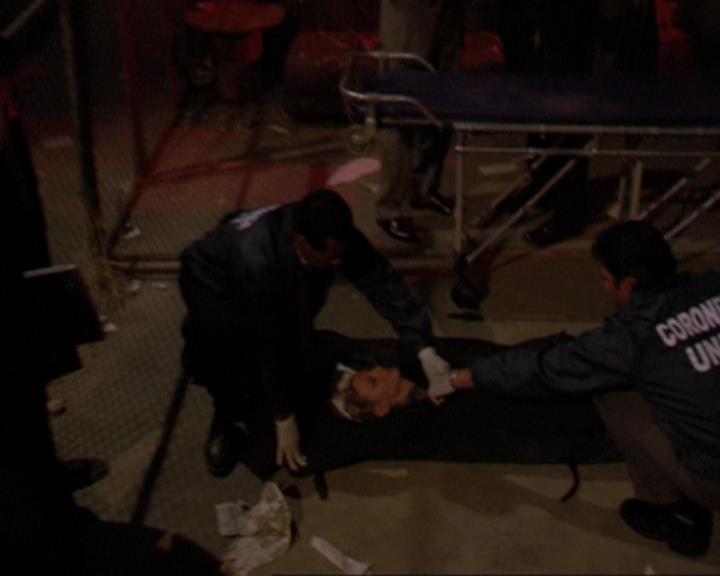Charmed-Online_dot_net-3x01TheHoneymoonsOver0426.jpg Charmed-Online_dot_net-3x01TheHoneymoonsOver0426.jpg