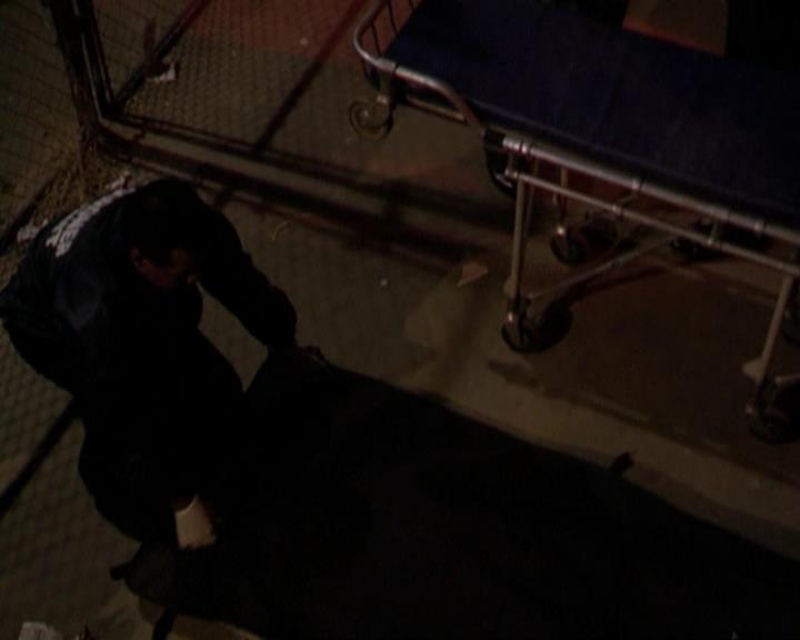 Charmed-Online_dot_net-3x01TheHoneymoonsOver0429.jpg Charmed-Online_dot_net-3x01TheHoneymoonsOver0429.jpg