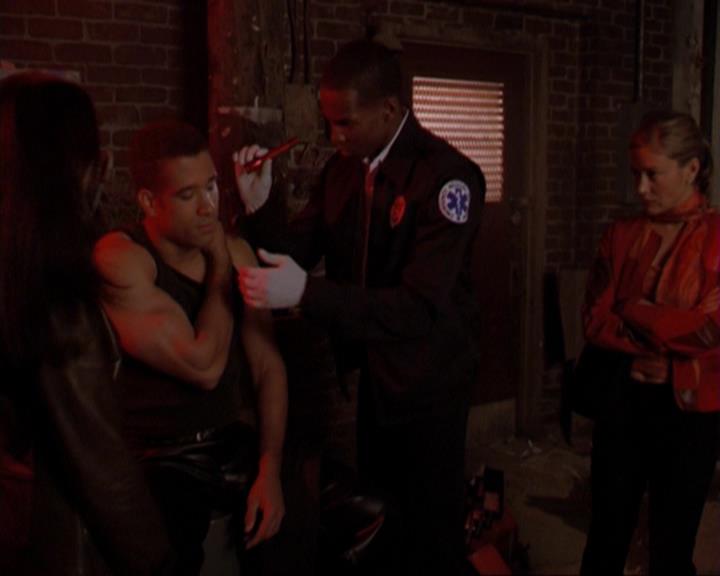 Charmed-Online_dot_net-3x01TheHoneymoonsOver0445.jpg Charmed-Online_dot_net-3x01TheHoneymoonsOver0445.jpg