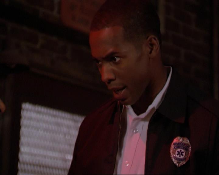 Charmed-Online_dot_net-3x01TheHoneymoonsOver0447.jpg