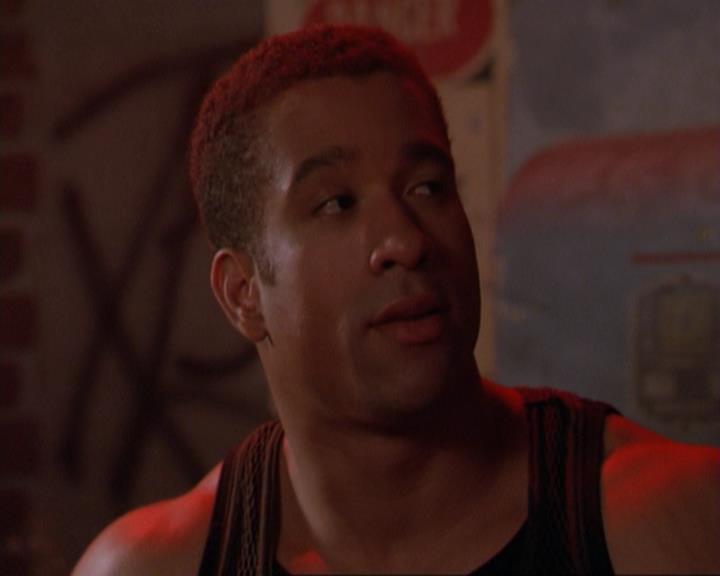Charmed-Online_dot_net-3x01TheHoneymoonsOver0449.jpg Charmed-Online_dot_net-3x01TheHoneymoonsOver0449.jpg