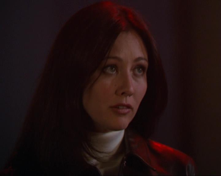Charmed-Online_dot_net-3x01TheHoneymoonsOver0451.jpg Charmed-Online_dot_net-3x01TheHoneymoonsOver0451.jpg