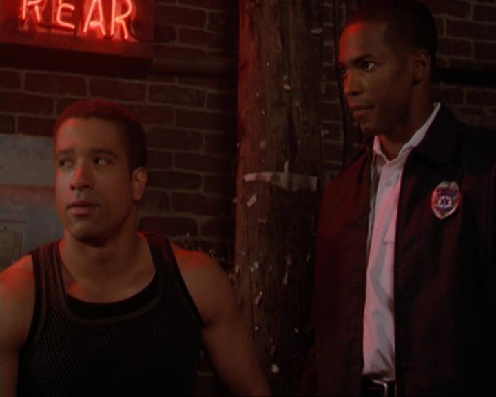 Charmed-Online_dot_net-3x01TheHoneymoonsOver0457.jpg Charmed-Online_dot_net-3x01TheHoneymoonsOver0457.jpg